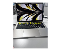 MacBook Air 13,6 STL/GPU 8C/8GB/256GB M2
