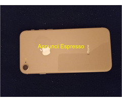 Telefono cellulare iPhone 8