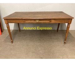 Antico tavolo in rovere massello XIX sec Periodo