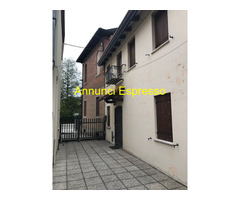 Affitto casa maerne mq150 numero locali> cinque
