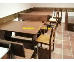 Panca legno  con tavolo  pe4 ristorante e pub