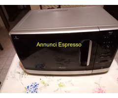 Microonde con grill e cottura a vapore Whirlpool