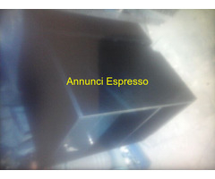 Cassettiera in laminato nero opaco con chiave