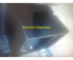 Cassettiera in laminato nero opaco con chiave