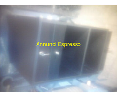 Cassettiera in laminato nero opaco con chiave