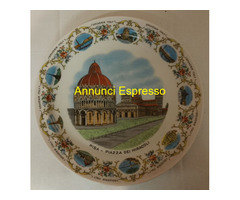 Piatti da muro in ceramica decorata città 32cm.