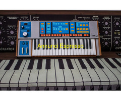 Ritiro Synthesizer Vintage anni 80
