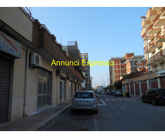 Affitto negozio vic  campo sportivo mq63 affitto Euro420