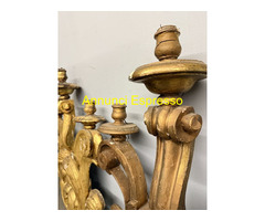 Antica coppia di grandi applique in legno dorato