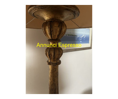 Lampada da terra in legno