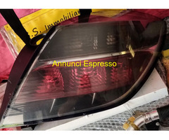 Fanale posteriore sinistro integro + destro schegg
