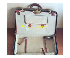 Valigia d\'antan-vintage in cuoio semirigida , per