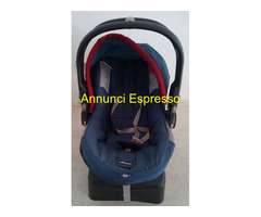 Seggiolino Ovetto auto Chicco da 0 a 13 kg.