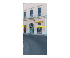 Negozio Piazza castello nard mq8 Privato