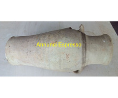 Vaso da piante ad anfora antica in terracotta mis