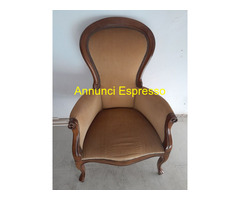 Poltroncina Legno e Velluto in ottimo stato