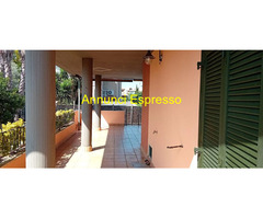 Villa mq369 Buono piano terra