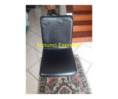 Sedia in similpelle colore nero