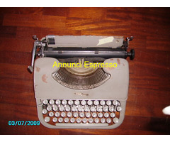 Macchina da scrivere “Davos”