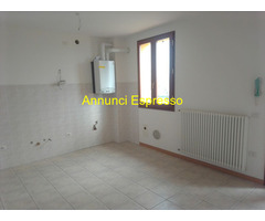 Appartamento mq43 Buono primo piano