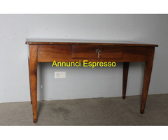 Antico tavolo scrittoio in noce Luigi XVI fine 700