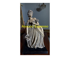 Scultura di dama anni \'40 in terracotta patinata