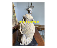 Scultura di dama anni \'40 in terracotta patinata