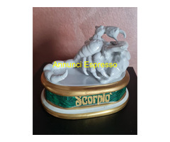 Figurina Porcellana  Mangani vintage  \'    SCORPIO