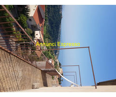 Villa bifamiliare mq270 Ristrutturato su più livelli