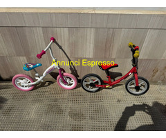 VENDO N. 2 PASSEGGINI TRICICLO € 150, 00 TOTALE