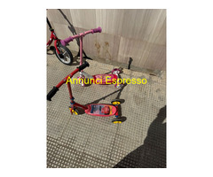 VENDO N. 2 PASSEGGINI TRICICLO € 150, 00 TOTALE