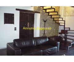 Villa bifamiliare mq230 Ristrutturato su più livelli