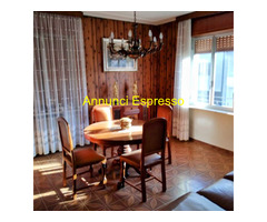 Villa bifamiliare mq250 Discreto su più livelli