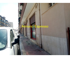 Affitto negozio vic campo sportivo mq126 affitto Euro950