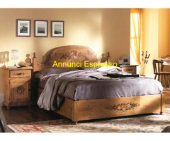 Letto matrimoniale decorato