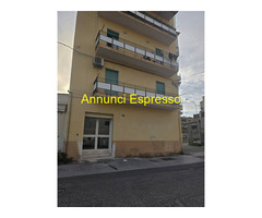 Via Ettore Faraone Vendita Commerciale 57 mq 