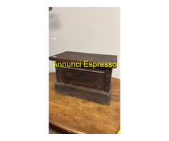 Antico piccolo baule portagioie in castagno, '900