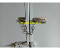 Portone in legno di Pino a 2 ante con pannelli