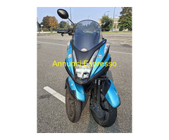 YAMAHA TRX Tricity Scooter