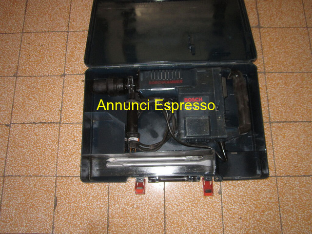 MARTELLO DEMOLITORE-PERFORATORE BOSCH 11 GR-GSH11 MARTELLO DEMOLITORE-PERFORATORE BOSCH 11 GR-GSH11