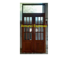 Doppia porta vetrata all'inglese in legno Noce con