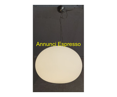 Lampada a sospensione a forma di globo