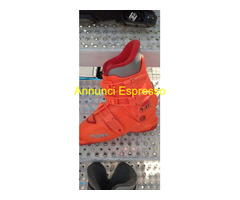 Scarpe da sci alpino e fondo