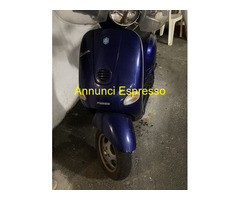 PIAGGIO Vespa ET4 Scooter