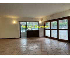 Villa mq136 Da ristrutturare su più livelli