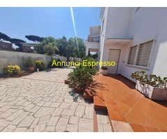 Affitto villa ideale pervacanza al mare mq120 numero localiquattro