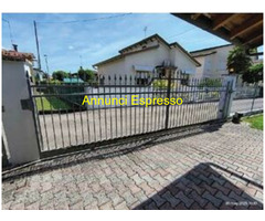 Villetta residenziale con 422 mq di area verde