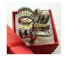 ANELLO IN ARGENTO E DIAMANTI