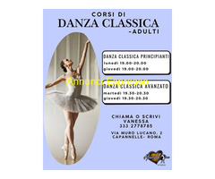CorsoCorso di DANZA CLASSICA ADULTI