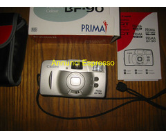 Macchina fotografica analogica Canon (leggere)